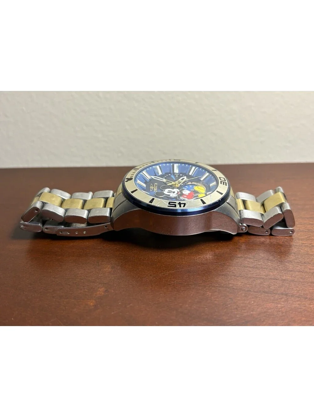 Invicta Disney Mickey Mouse 27365 Chrono Watch Limited Edition #0256/3000
